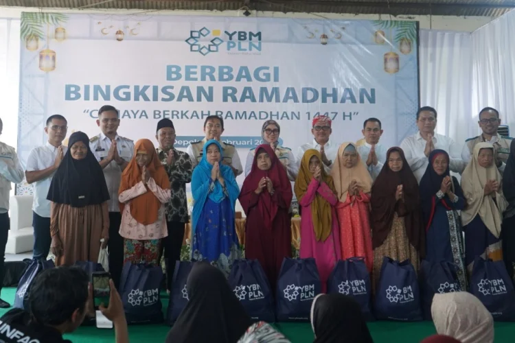 Menebar Manfaat Ramadan, PLN Tasikmalaya Salurkan Gerobak untuk Pelaku Usaha Kecil