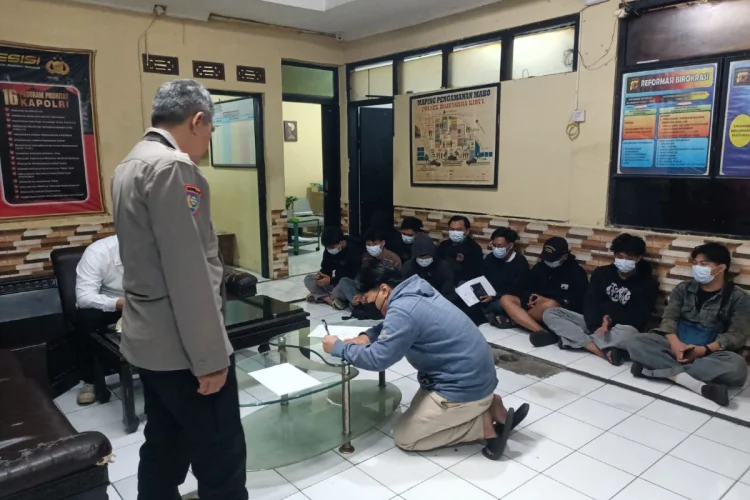 Diduga Akan Balap Liar, Tim Prabu Amankan 20 Pemuda dan Sita 15 Motor