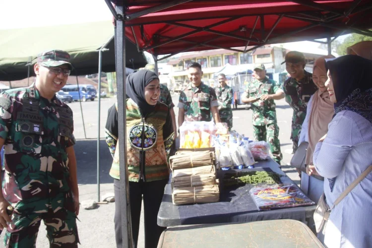 Bazar Ramadan TNI  di Tasikmalaya, Upaya Bantu Kebutuhan Warga Selama Puasa