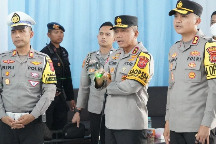 Kapolda Jabar Sidak Pos Terpadu Ciawi Tasikmalaya untuk Operasi Ketupat Lodaya 2026