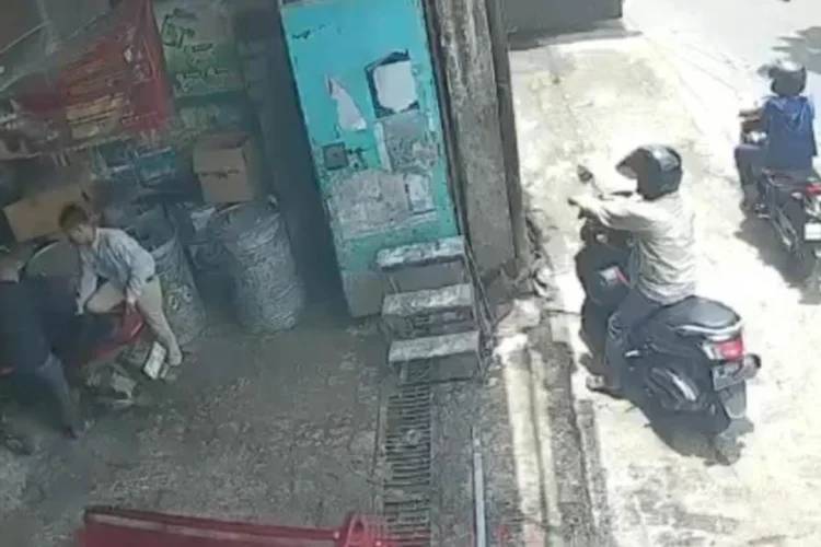 Pulang dari Bank Dibuntuti Empat Perampok, Uang Rp67,5 Juta di Jok Motor Raib