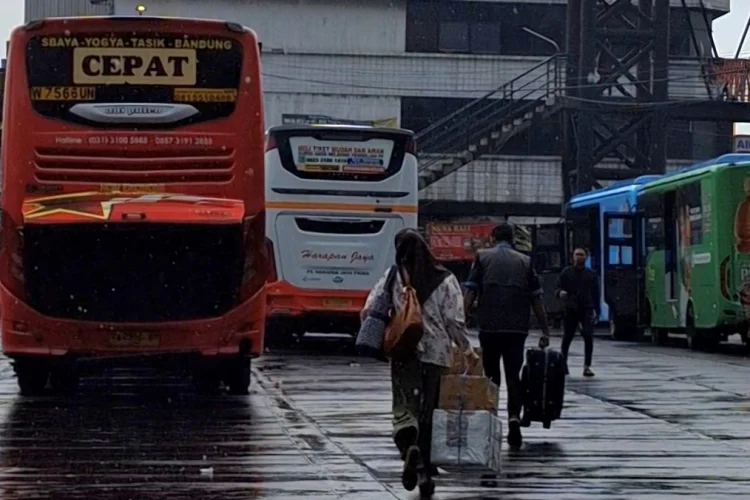 Puncak Mudik di Terminal Cicaheum Diprediksi H-3