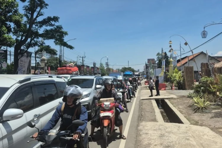 Puncak Arus Mudik Jalur Nagreg Telah Terlewati pada H-2 Lebaran