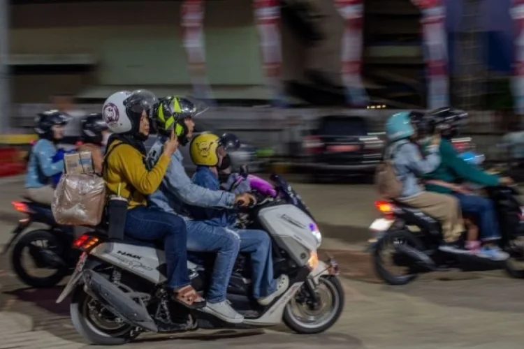 Jalur Pantura Cirebon Dilintasi 577 Ribu Kendaraan hingga H-1 Lebaran