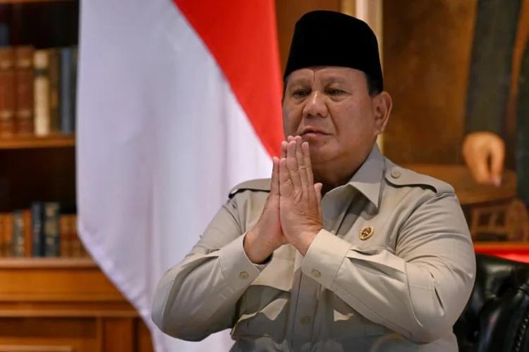 Tegas Lanjutkan Program MBG, Prabowo: Lebih Baik untuk Makan Rakyat