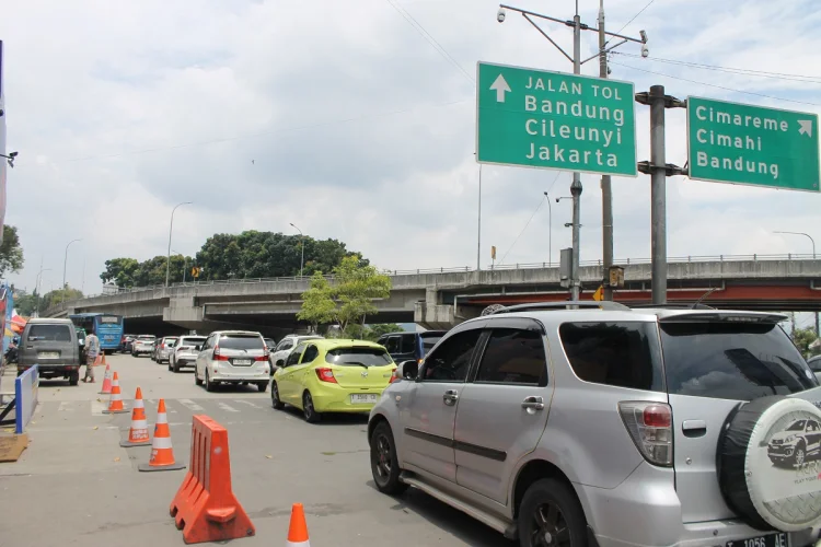 Hari H Idulfitri 1447 H, Dishub KBB Catat Lonjakan Kendaraan di Padalarang-Lembang