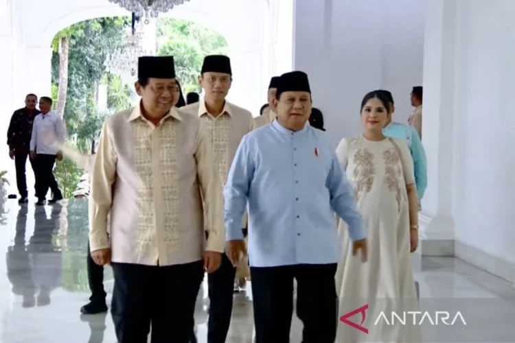 Momen Lebaran, Prabowo Bertemu SBY dan Jokowi di Istana