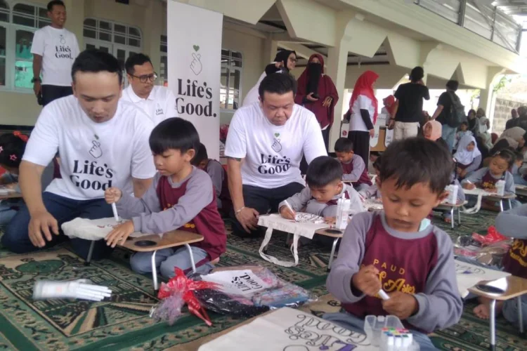 LG Electronics Indonesia Dukung Pemulihan Korban Longsor Pasirlangu Cisarua