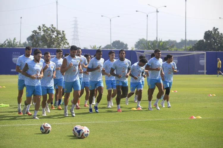 Latihan Perdana Persib Usai Lebaran, Sederet Pemain Penting Absen