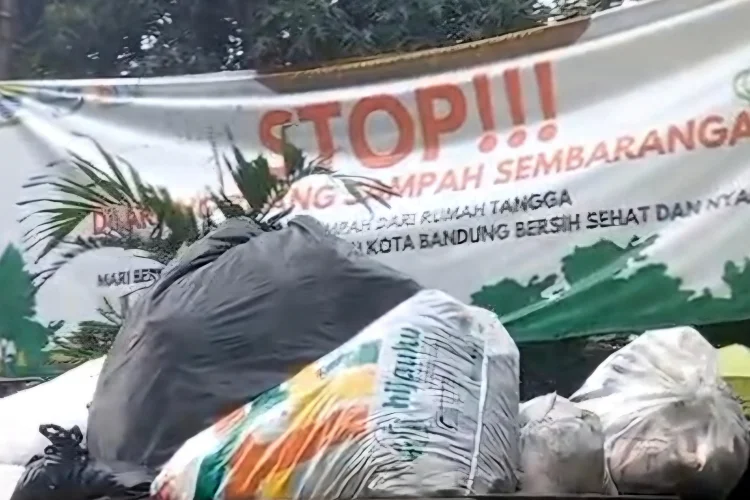 Farhan: Warga Kota Bandung Jadi Kunci Penanganan TPS Ilegal
