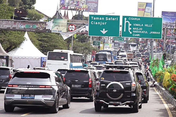 Kepadatan Puncak Bikin Lalu Lintas Lebih Aman dari Kecelakaan saat Libur Lebaran