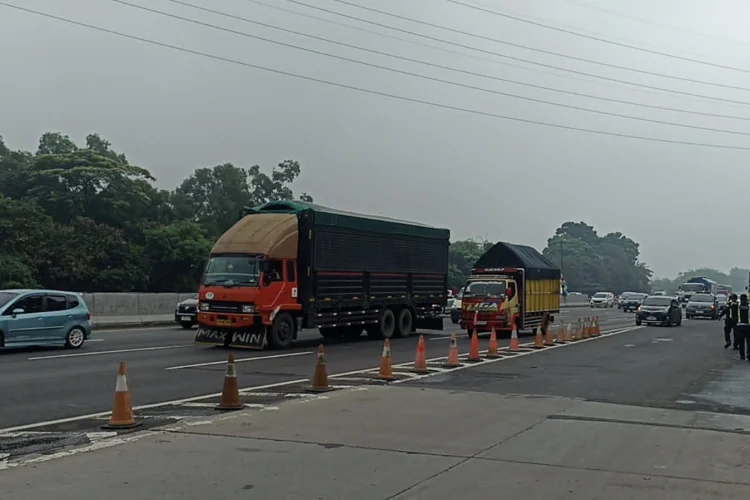 Polisi Bakal Berlakukan  Contraflow KM 70 hingga KM 47 Tol Jakarta-Cikampek