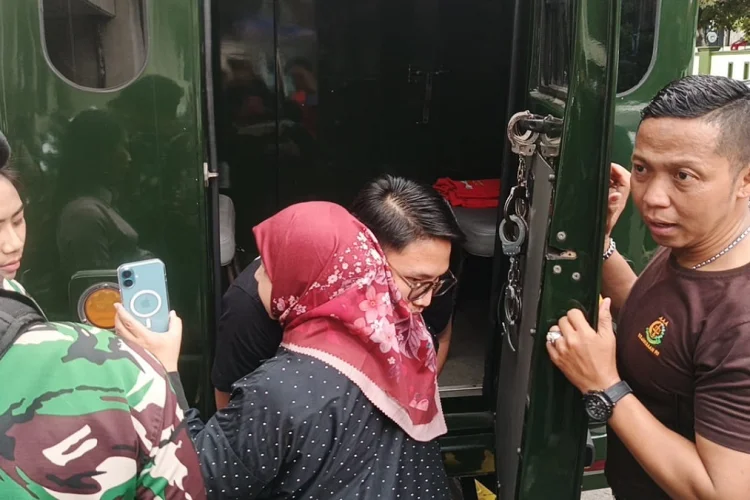 Ibu Resbob Minta Maaf Atas Kelakuan Anaknya: Semua Orang Punya Salah