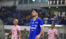 Viral Detik-Detik HP Frans Putros Hilang saat Konvoi Juara Persib, Pelaku Terekam?