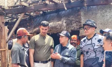Hartono Soekwanto, Irfan Hakim, dan Pemkab Bandung Bedah Rumah Saparudin di Cimekar