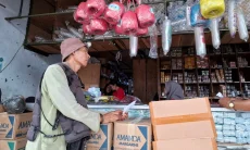 Lonjakan Harga Plastik Picu Efek Berantai di Pasar Cikurubuk Kota Tasikmalaya