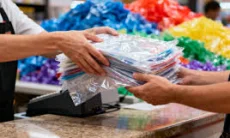 Harga Plastik Naik 100 Persen, Disperdagin Bandung Imbau Pakai Bahan Ramah Lingkungan