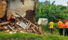 Warga Waspada Cuaca Ekstrem Melanda, BPBD Cimahi Bagikan Langkah Mitigasi 