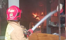 Gudang Spare Part di Tajurhalang Bogor Terbakar, Kerugian Belum Bisa Ditaksir