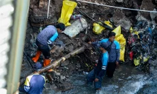 Musim Hujan Picu Lonjakan Sampah Sungai di Kota Bandung, Didominasi Ranting dan Kayu