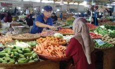 Harga Sembako di Pasar Sehat Soreang Stabil, Beras dan Cabai Kompak Turun