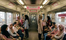 Gerbong Wanita di KRL Diusulkan Pindah ke Tengah, Pengamat Sebut Bukan Solusi Tepat