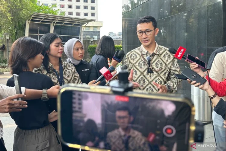 Tersangka Korupsi Kuota Haji Lagi di Luar Negeri, Proses Penyidikan KPK Tak Masalah