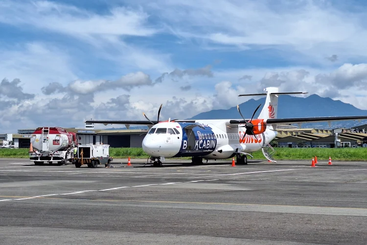 Wings Air Hentikan Rute Bandung Yogyakarta, Farhan Soroti Tren Perjalanan Darat