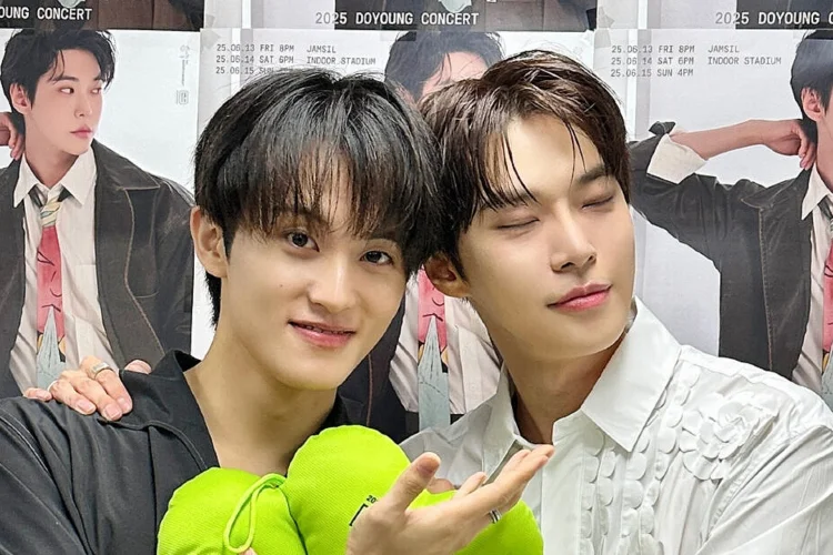 Doyoung Ungkap Perasaannya Usai Mark Keluar dari NCT: Kami Banyak Bercerita