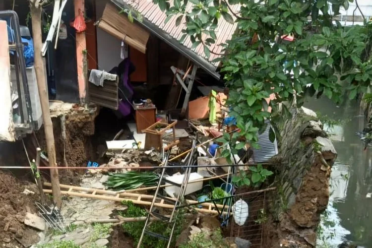 BPBD Kota Bandung Gencarkan Peringatan Dini Bencana via Medsos
