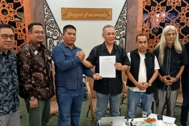 Bongkar Rel Kuno Sukalila, Daop 3 Ungkap Ada Permintaan Resmi Wali Kota Cirebon