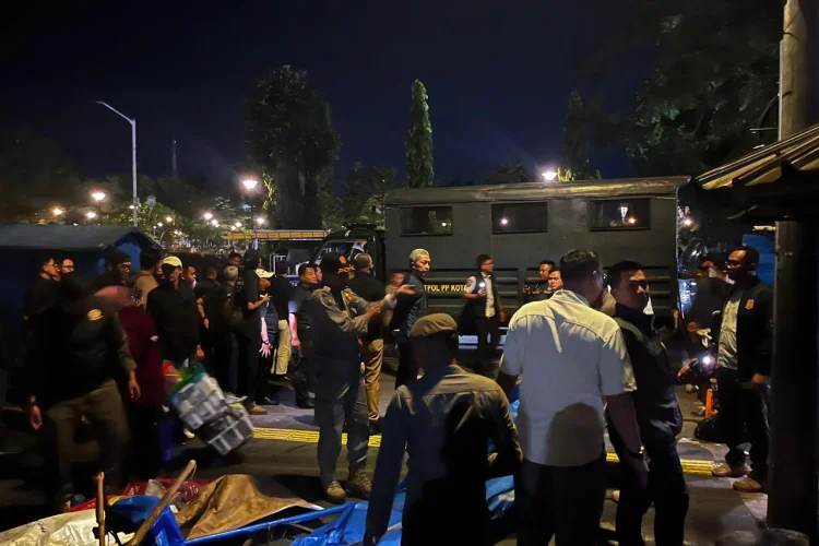 PKL Alun-alun Pertanyakan Nasibnya ke Wali Kota Bogor Setelah Ditertibkan