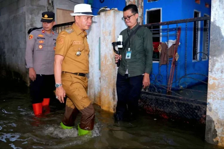 13 Kecamatan di Kabupaten Bandung Terdampak Banjir dan Angin Kencang 