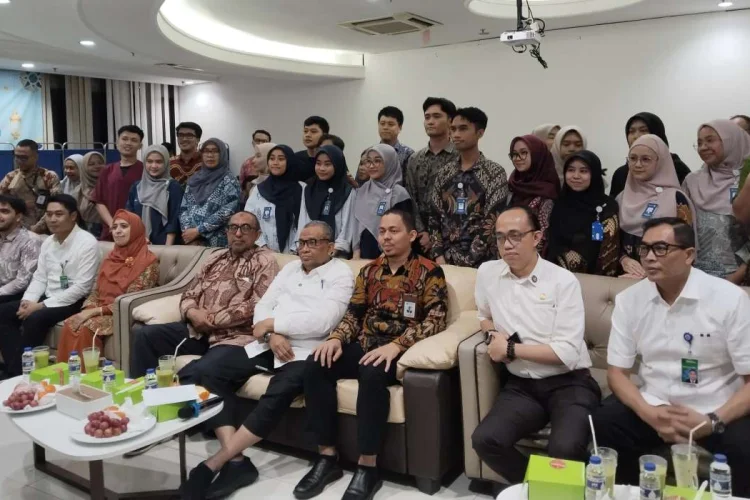 Tinjau Program Magang RS Ummi, Wamenaker Dorong Lulusanya Bekerja di Luar Negeri