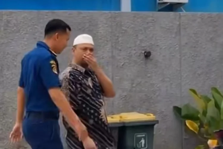 Viral! Napi Korupsi Ngopi di Coffee Shop Kendari, Begini Kronologinya