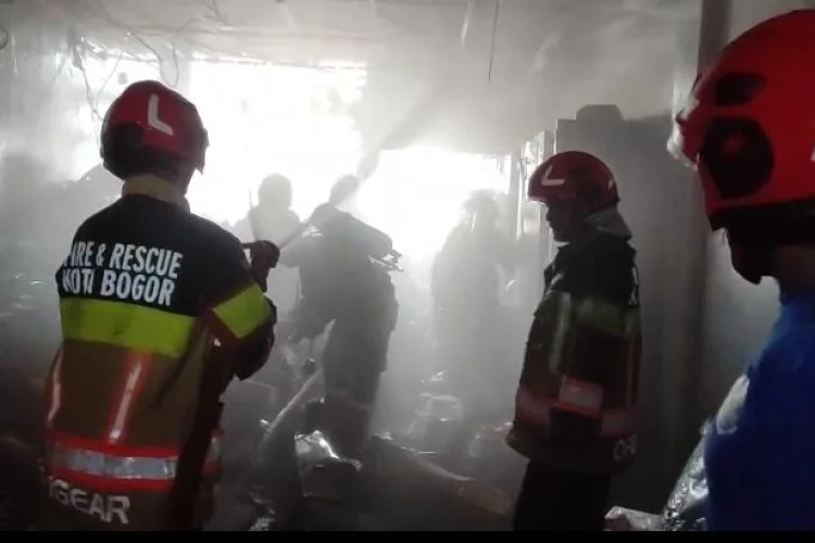 Gudang dan Mess Karyawan Katering Terbakar, Kerugian Capai Rp50 Juta