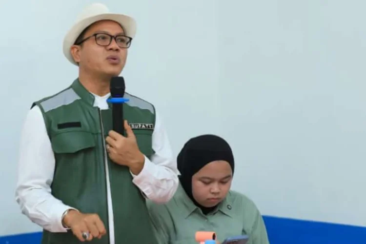Batal Gelar Wayang Golek, Dadang Supriatna Geser Anggaran untuk Kebencanaan
