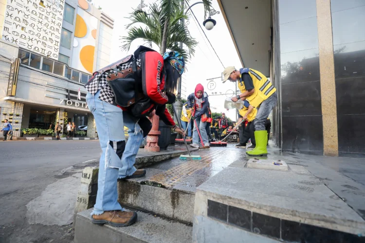 Wali Kota Bandung Keluhkan Penyapu Jalan, DLH Siapkan Sistem Digital Monitoring