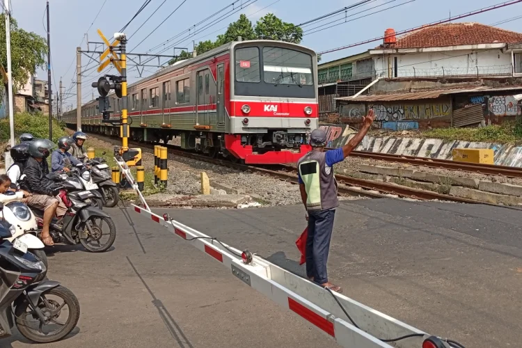 Demi Keselamatan, Warga Butuhkan Underpass di Perlintasan Kebon Pedes