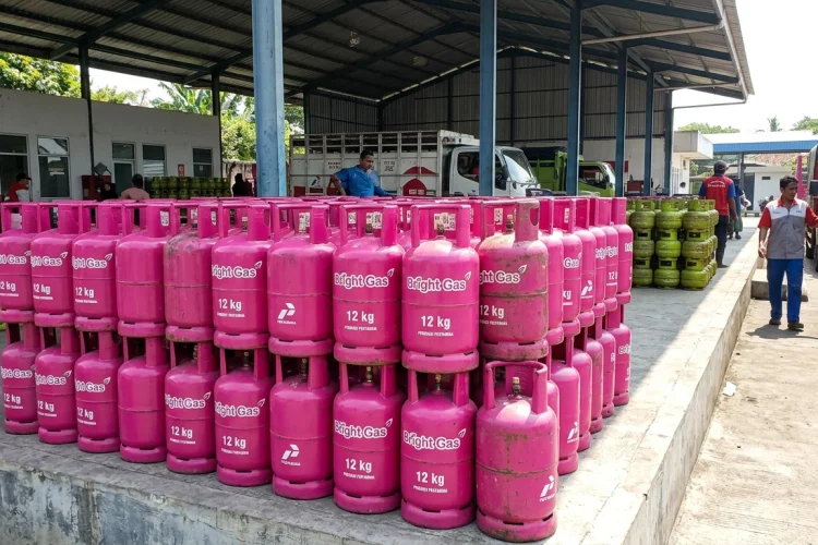 Usai BBM, Pertamina Naikkan Harga Gas LPG 12 Kg dari Rp192 Ribu jadi Rp228 Ribu