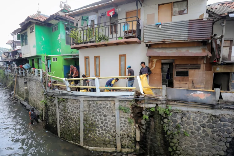 Tata Ruang Dilanggar, Banjir dan Sampah Jadi Ancaman Kota Bandung