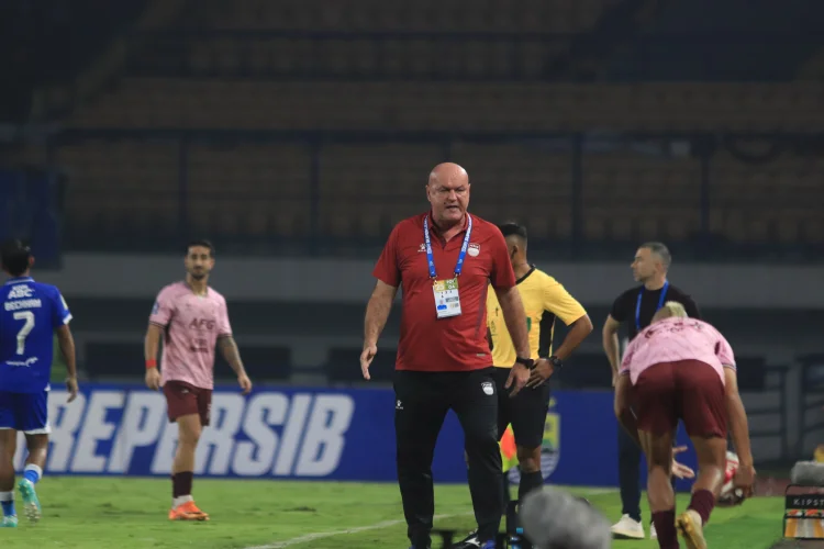 Persib Imbang Lawan Dewa United, Bojan Hodak Semprot Pemain dan Wasit