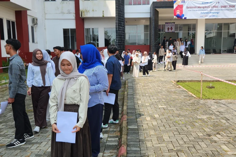 12.508 Peserta Ikut UTBK di Unsika Karawang