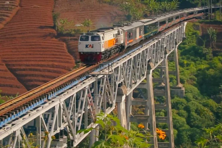 KA Sangkuriang Rute Bandung-Ketapang Hubungkan Jabar ke Ujung Timur Jawa