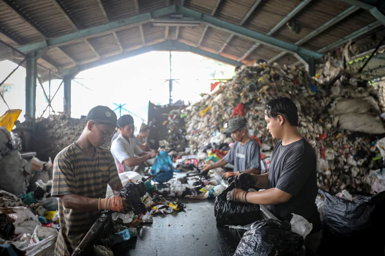 Krisis Sampah Kota Bandung, Pengamat Sebut Pemerintah Terlambat Berbenah