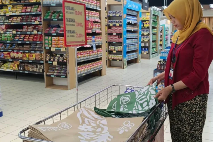 Plastik Makin Mahal, Mal di Kota Tasikmalaya Gencarkan Kampanye Pemanfaatan Totebag 