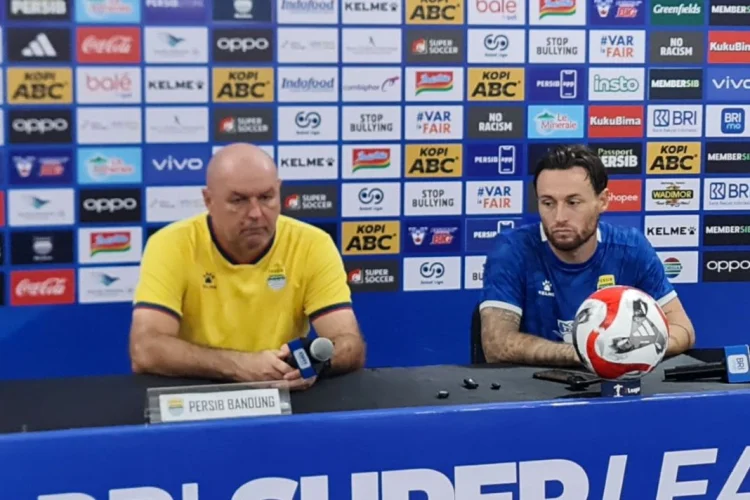 Jelang Persib vs Arema FC, Bojan Hodak Manfaatkan Keuntungan Main di Kandang