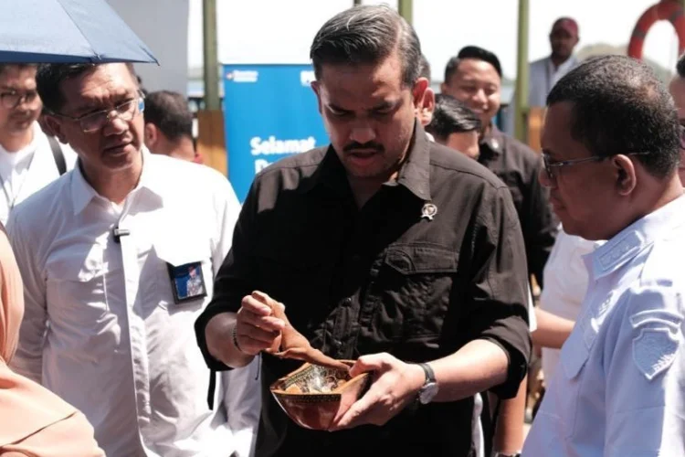 Menteri UMKM Bersama PNM Dorong Kemandirian Ekonomi Masyarakat Pesisir