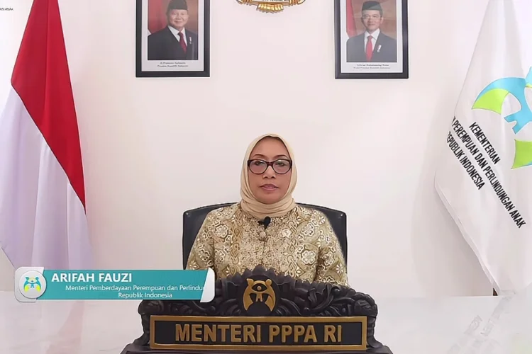 Menteri PPPA Minta Maaf Usai Usulkan Gerbong Khusus Perempuan Dipindahkan ke Tengah