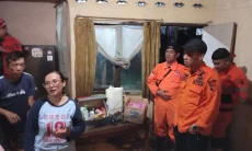 Korban Banjir Pasir Kuda Mengungsi di Masjid, DPRD Minta PUPR Bergerak 